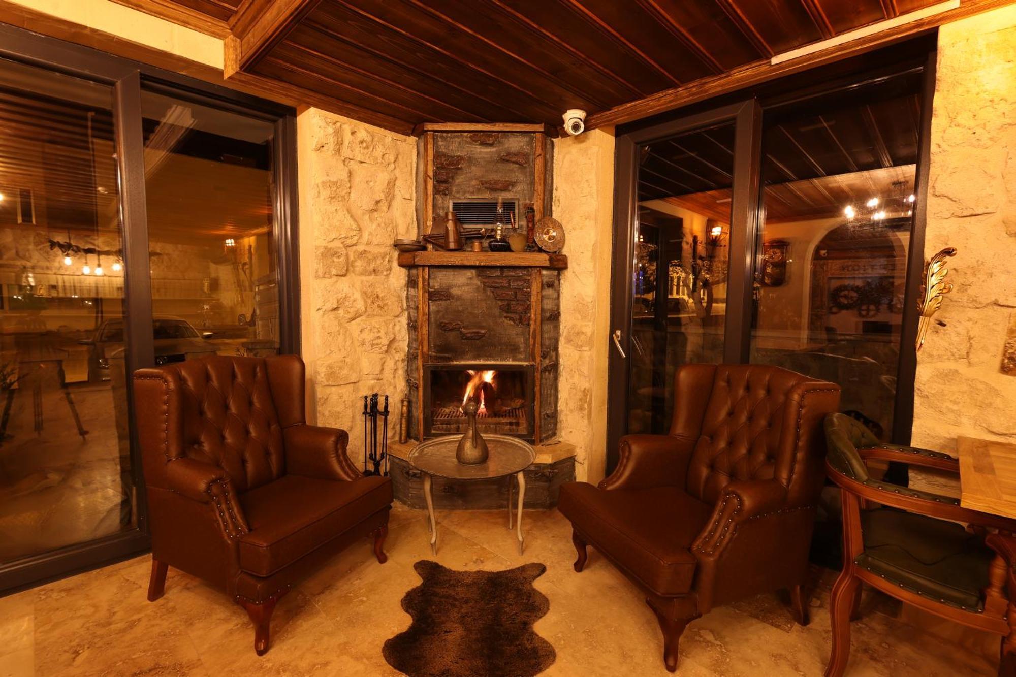 Alika Castle House Hotell Üçhisar Exteriör bild