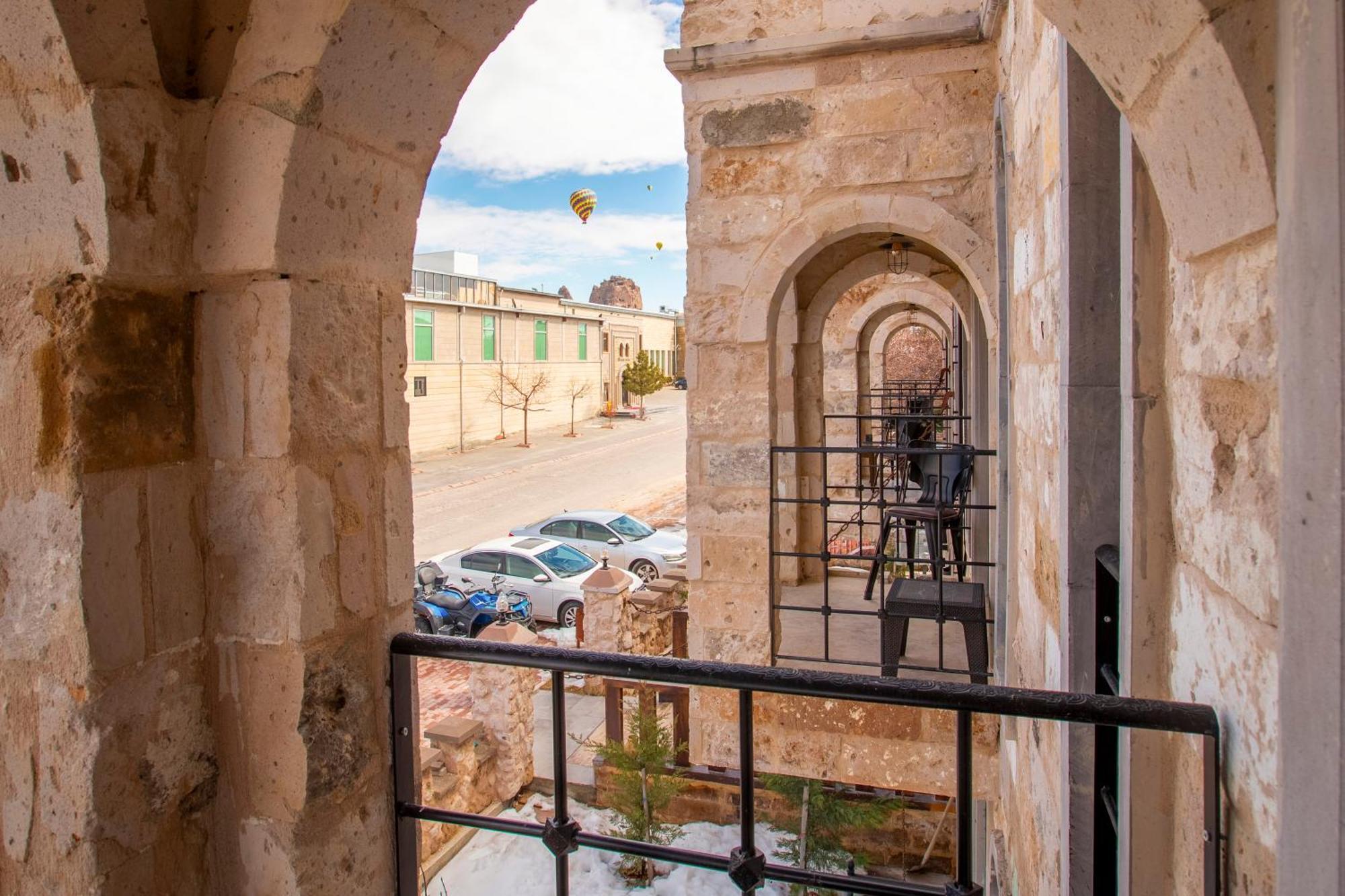 Alika Castle House Hotell Üçhisar Exteriör bild